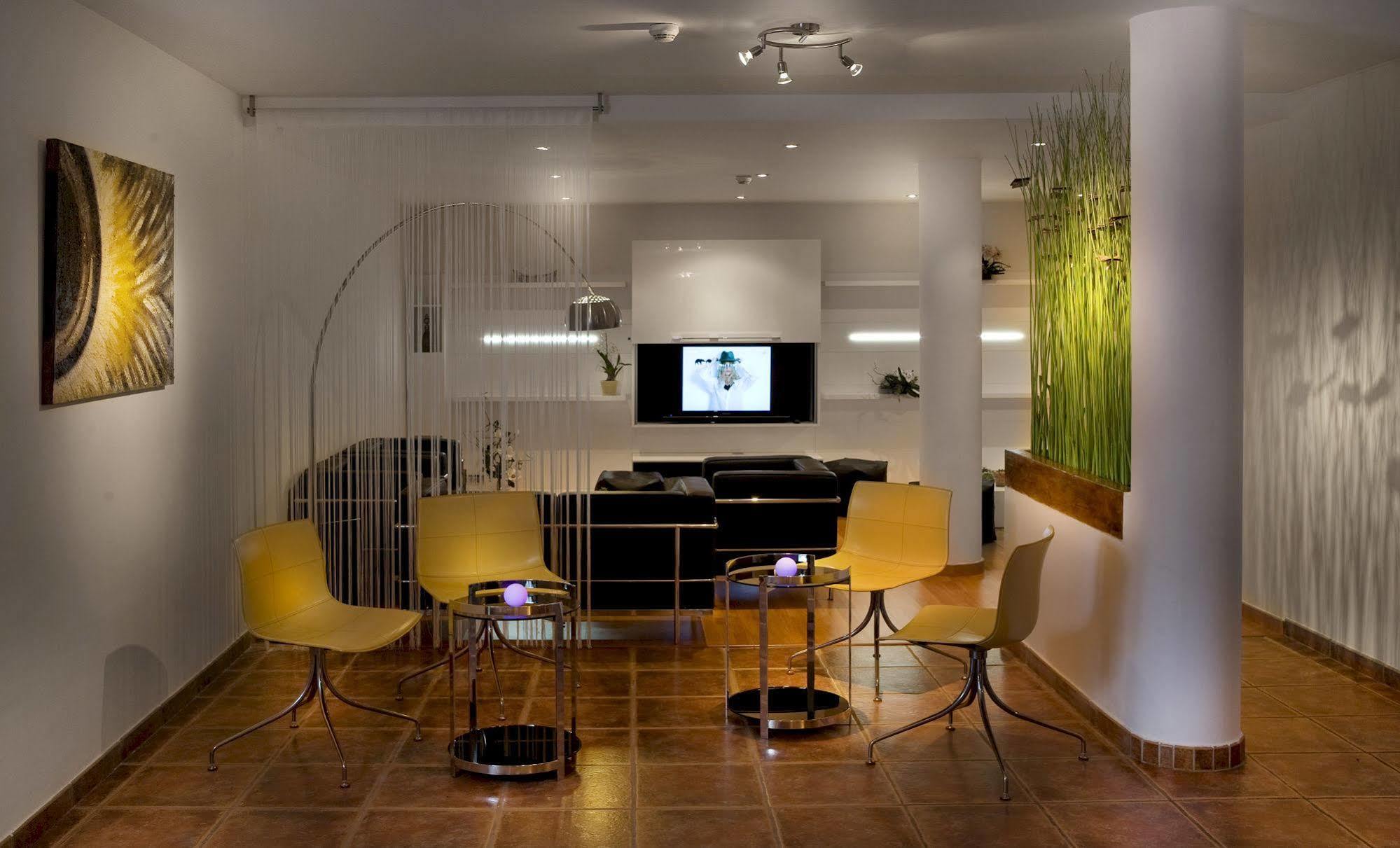 Hotel Porta D'Alella Ngoại thất bức ảnh
