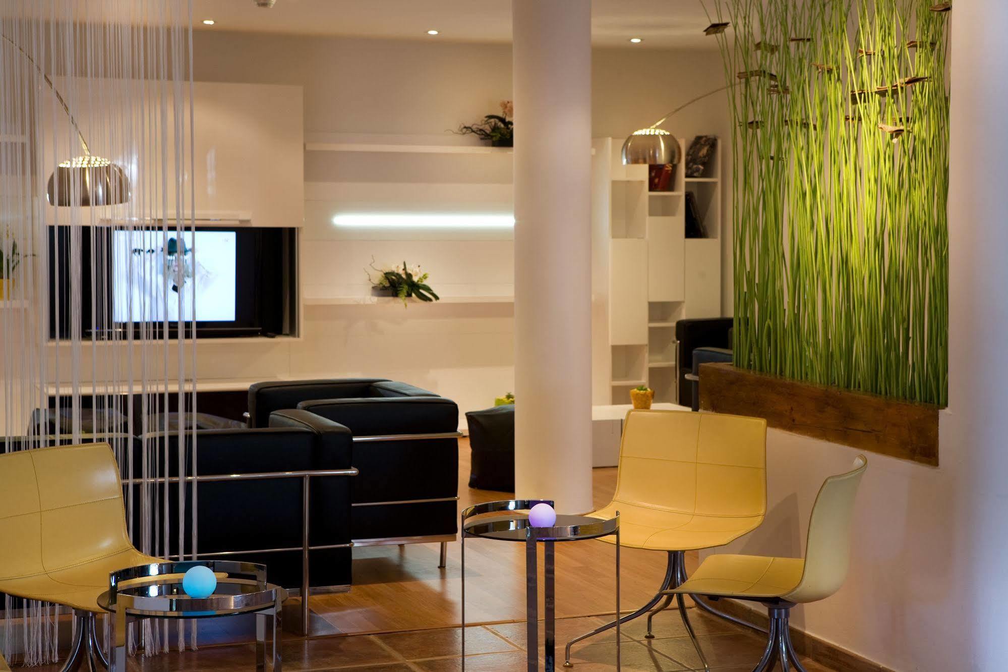 Hotel Porta D'Alella Ngoại thất bức ảnh